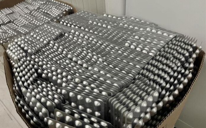 Предотвратиха продажбата на голямо количество фалшиви хранителни добавки