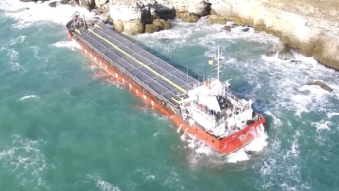 Предприети са действия за изясняване на инцидент  на моторен кораб „Царевна“