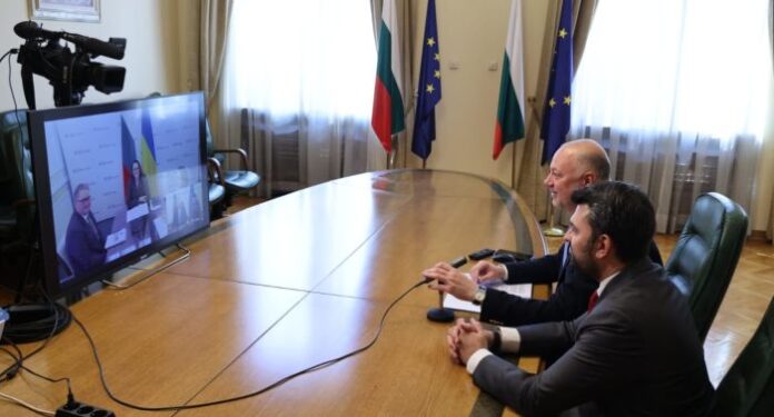 Премиерът: България е сред най-силните поддръжници на европейската интеграция на Украйна