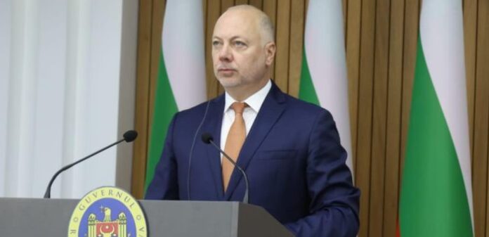 Премиерът: Четири хеликоптера и два самолета от ЕС ще се включат в гасенето на пожарите