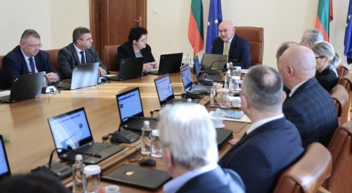 Премиерът Димитър Главчев: Пари за дейностите по асистирана репродукция има