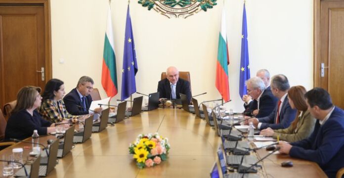 Премиерът Главчев поиска стриктно спазване на сроковете за подготовка на изборите