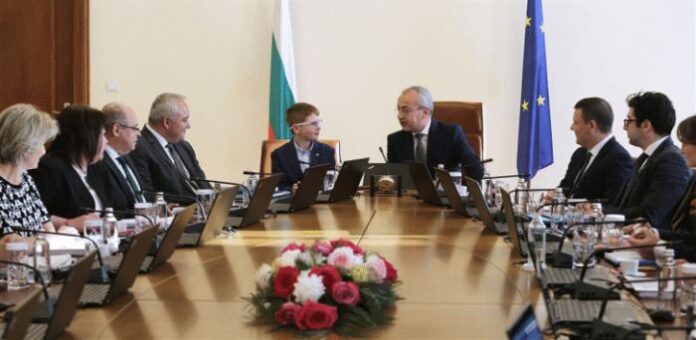 Премиерът за мечтите на едно дете: Диалогът да излекува България от неразбирателството