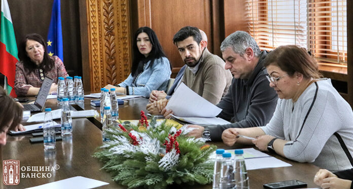 Презентираха проекта за обновеното изкуствено осветление в Банско