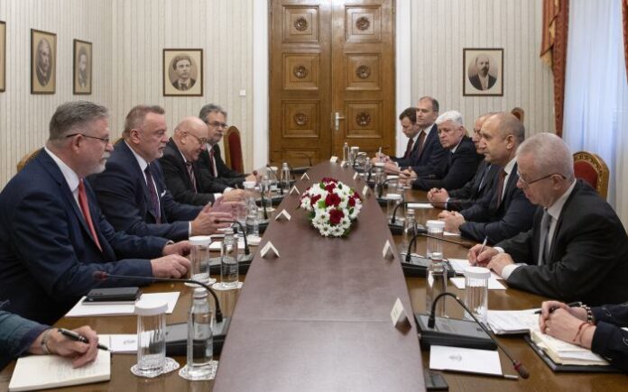 Президентът: България ще продължи да бъде надежден партньор в преноса на енергийни ресурси