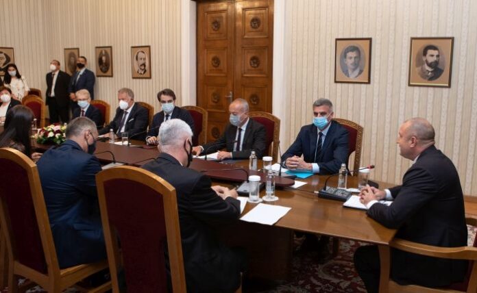 Президентът: Добре подготвената здравна система ще позволи гъвкавост на противоепидемичните мерки