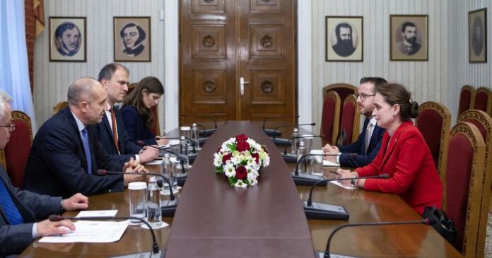 Президентът и новият шеф на Представителството на ЕК у нас обсъдиха парите по ПВУ