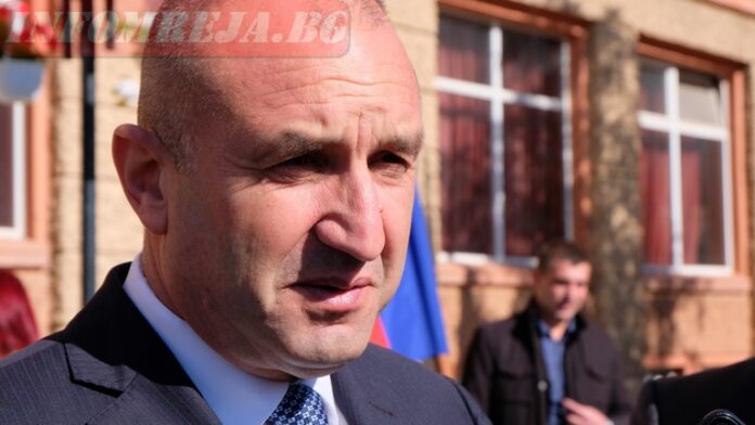 Президентът: Лъжата разбива политическата система и обществото