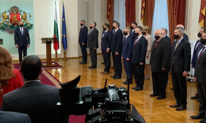 Президентът: Служебният кабинет доказа