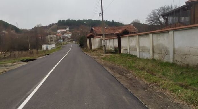 Приключи асфалтирането на улици в Пороминово и Бараково