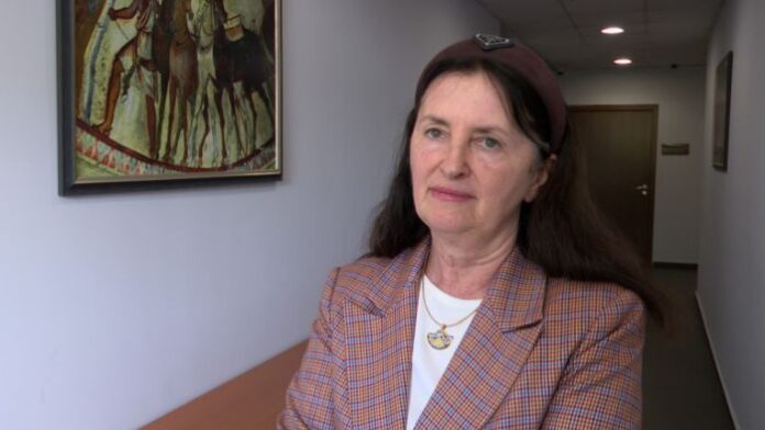 Проф. Даниела Бобева: Не юмруците