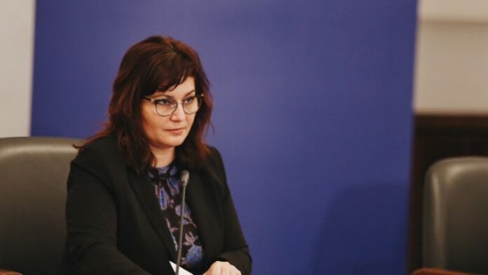 Проф. Сербезова за исканата й оставка: Да постъпиш морално означава да не вредиш на околните