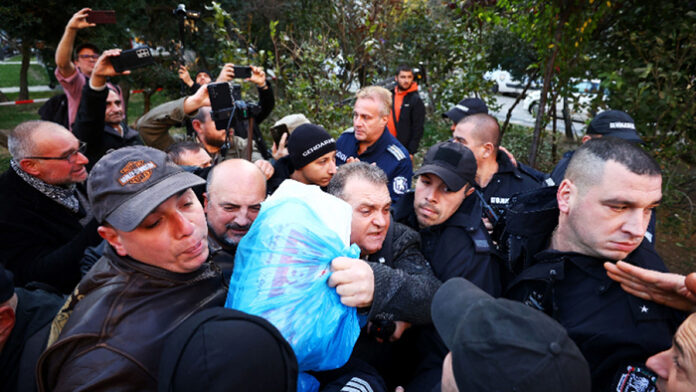 Протест на БОЕЦ пред МВР