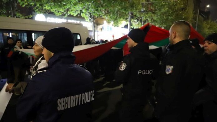 Протест пред Турското посолство в София заради думите