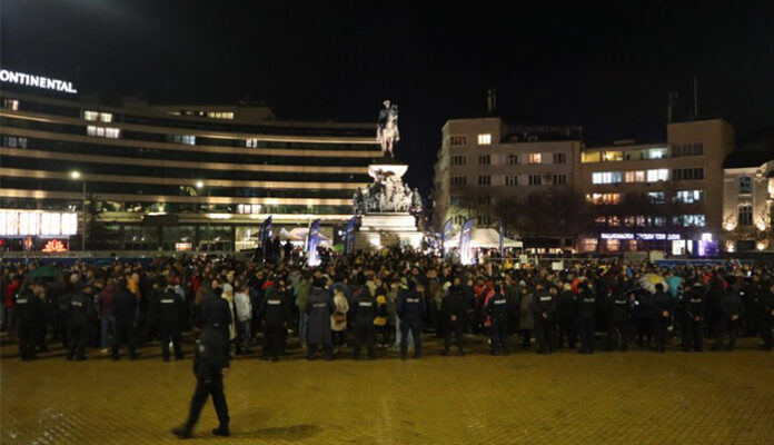 Протести срещу хартиената бюлетина в София и Варна