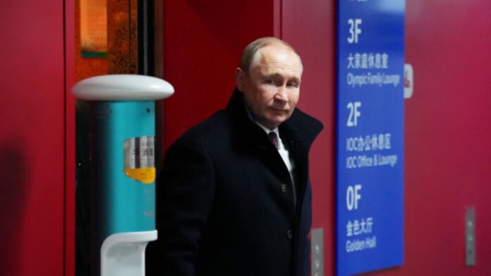 Путин: Готови сме за диалог за Украйна