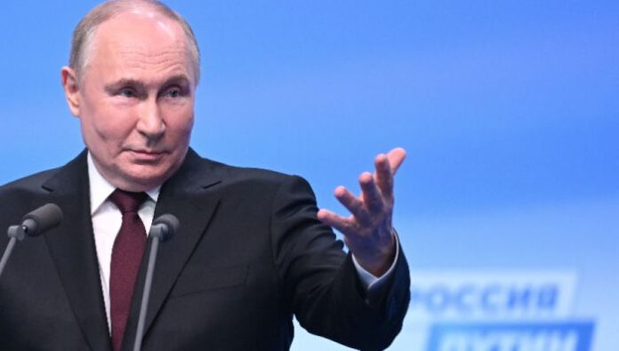 Путин пристигна на посещение във Виетнам