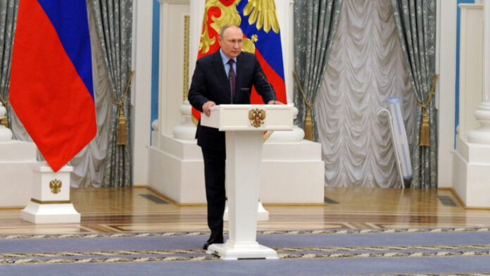 Путин разпореди спецрежим на ядрените сили