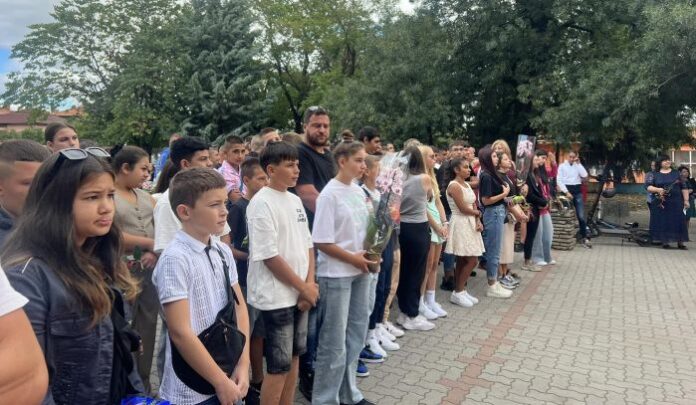 Първият звънец удари в Кюстендил: Спортното училище „Васил Левски“ откри учебната година