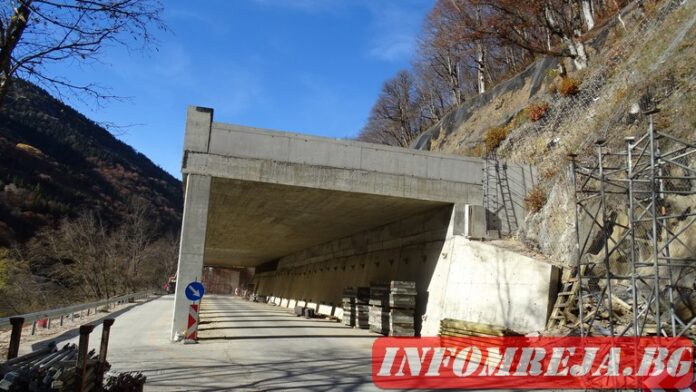 Пътят за Рилския манастир – скрити знаци и паднали скали