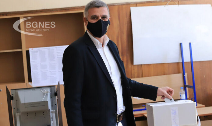 Янев: Надявам се да бъде съставен кабинет след изборите