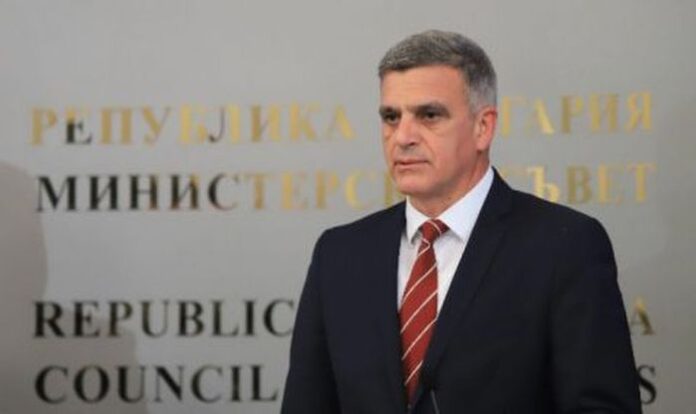 Янев обсъди въпроси на двустранното сътрудничество с посланика на САЩ Херо Мустафа