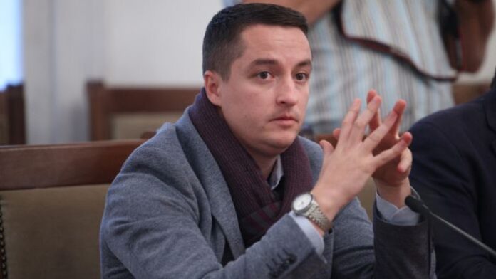 Явор Божанков: Пеевски е 