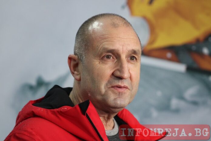 Радев: Честит празник на всички