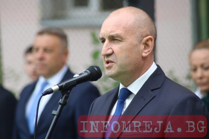 Радев мечтае в България да се произвеждат самолети