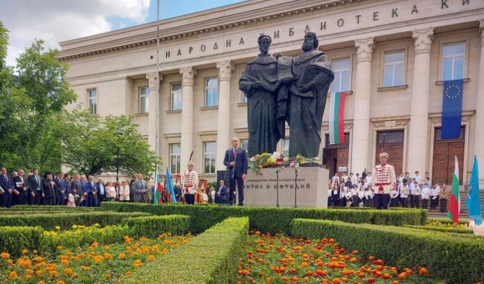 Радев: Нашата просвета