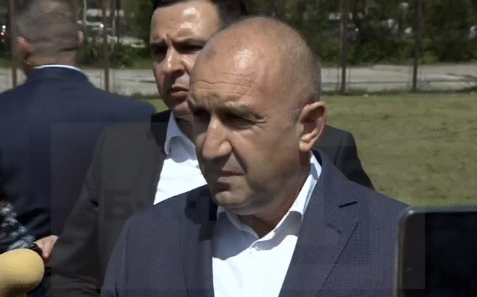 Радев: Няма 100 дни на кабинета 