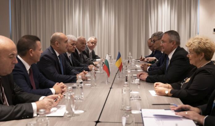 Радев: Разширяването на свързаността между България и Румъния ще насърчи инвеститорите