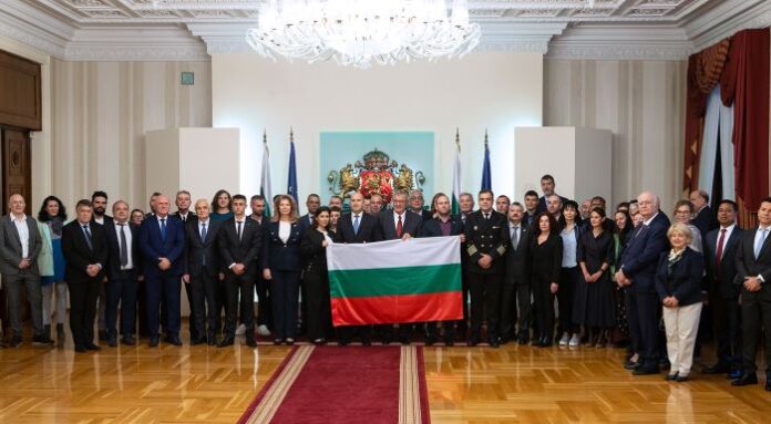 Радев: С антарктическата си експедиция България се утвърди като фактор за развитието на науката