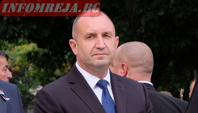 Радев: Залогът е дали задкулисието ще погълне държавата!