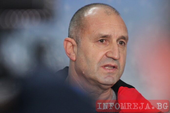 Радев заминава за Япония