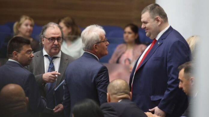Рамадан Аталай: Има разрив между Пеевски и Доган