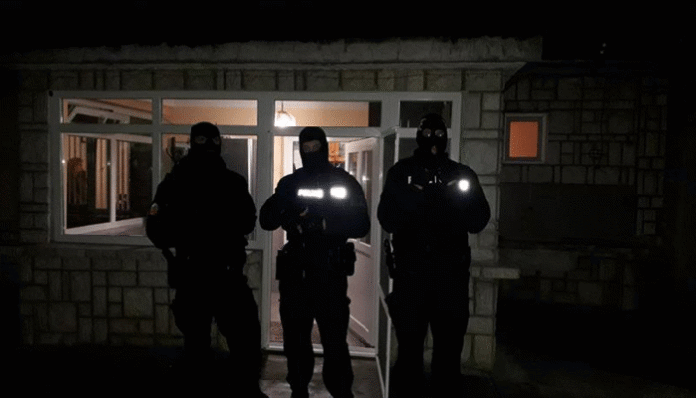 Разбиха международна група за трафик на просяци