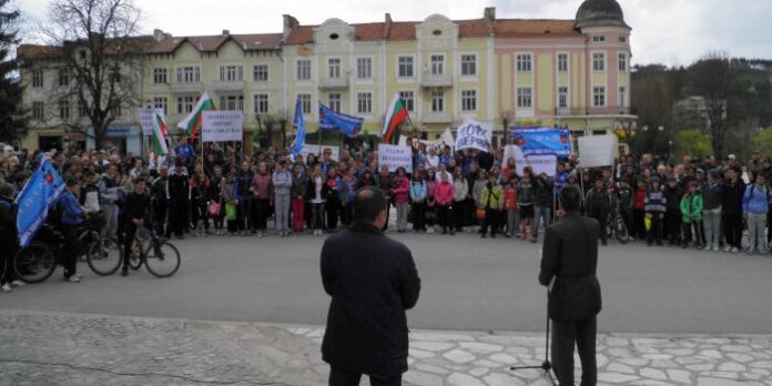 Разлог подкрепи волейболистите на „Пирин Балканстрой”