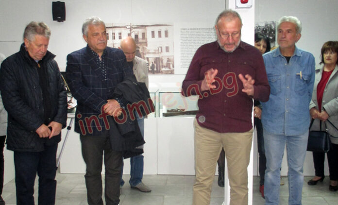 Разностранна вечер на културата в Гоце Делчев - откриха изложба и представиха книга