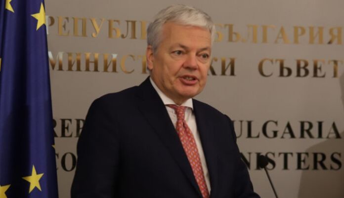 Разследват бившия еврокомисар по правосъдието Дидие Рейндерс за пране на пари
