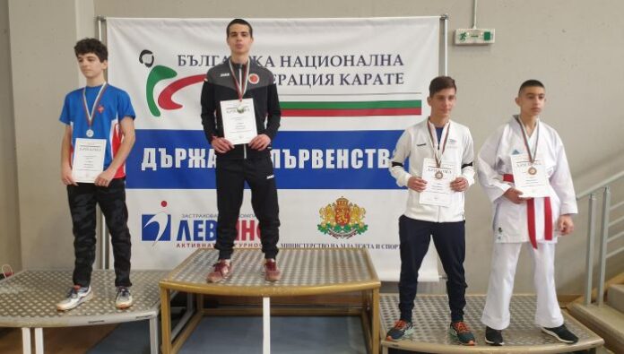 Редица медали за СК „Дарис“ – Кюстендил