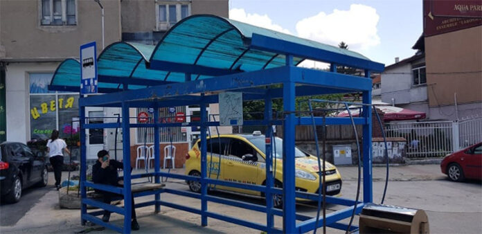 Ремонтират 50 автобусни спирки в Благоевград и селата