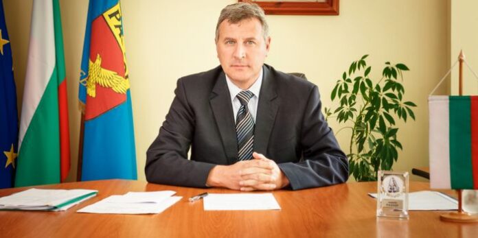 Решават водния проблем в село Елешница