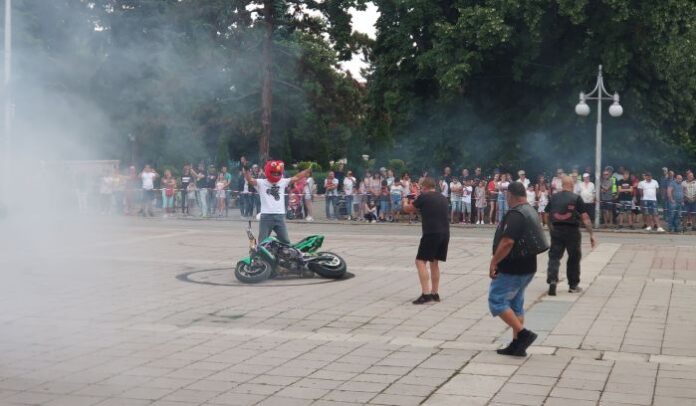 Рев на мотори в центъра на Кюстендил! „Нощни вълци“ се събраха за 8-а поредна година