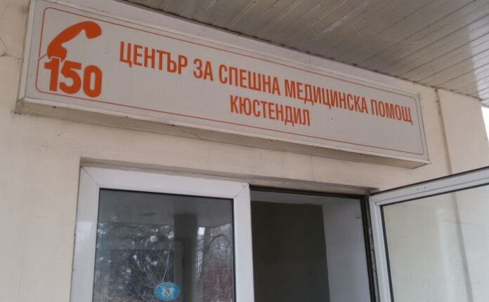Роми се биха в кв. „Изток“! 33-годишен попадна в болница със счупен череп