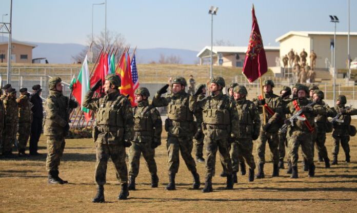 Ротация на българския контингент в многонационалната бойна група на НАТО в България