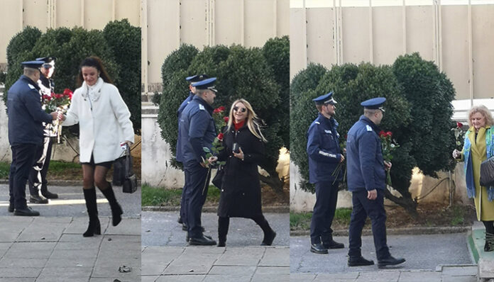 Роза за всяка дама от ОДМВР в Благоевград