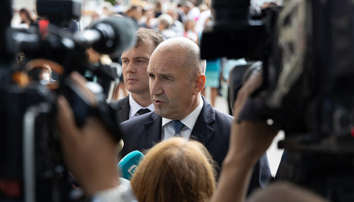 Румен Радев: Днес няма да си губим времето със злободневни теми