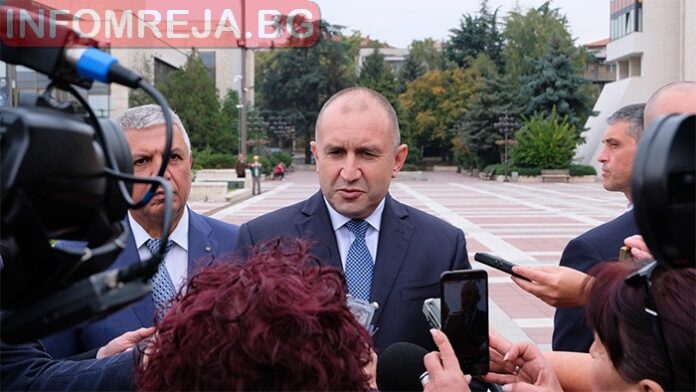 Румен Радев: Посещението на премиера в Скопие беше прибързано