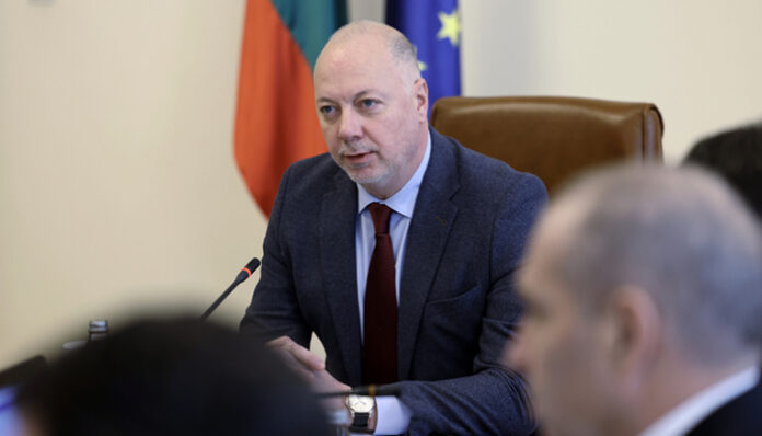 С 35 млн. лв. 700 000 пенсионери си купуват козунак за Великден